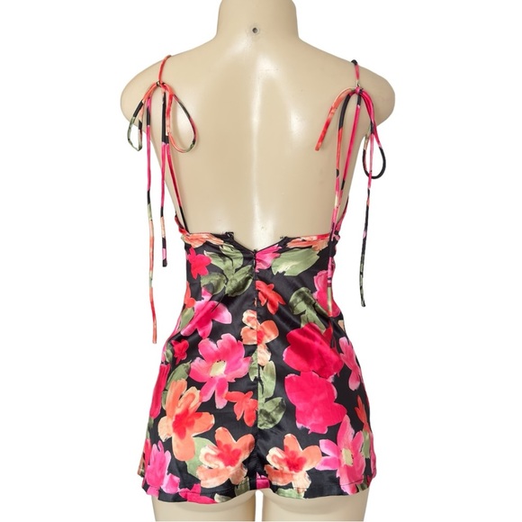 BB EXCLUSIVE LA Catch Cowl Neck Mini Dress Black Floral - Picture 4 of 13